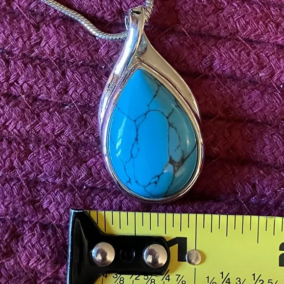 🌸Lia Sophia Necklace - Picture 4 of 6